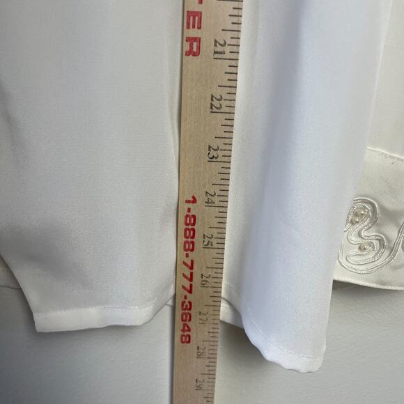 Vintage 80s Embroidered Blouse Medium White Edwardian Romantic Pearl Buttons - Picture 8 of 8